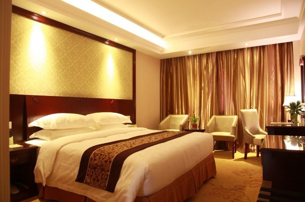 Vienna Hotel Shanghai Pudong Airport Bagian luar foto